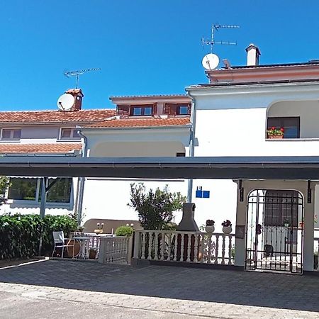 Apartments Ivicek Porec Esterno foto