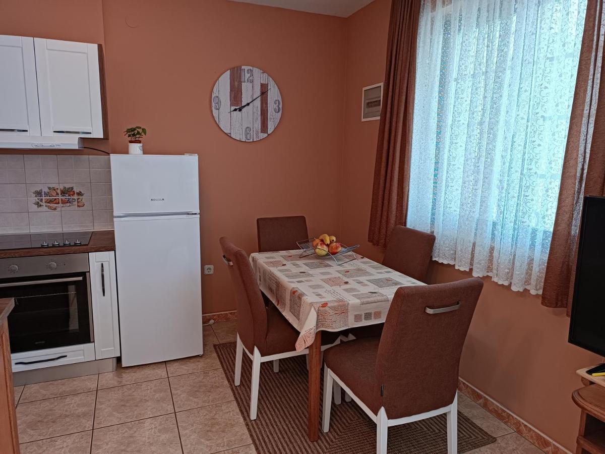 Apartments Ivicek Porec Esterno foto