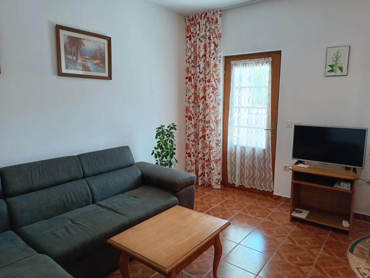 Apartments Ivicek Porec Esterno foto